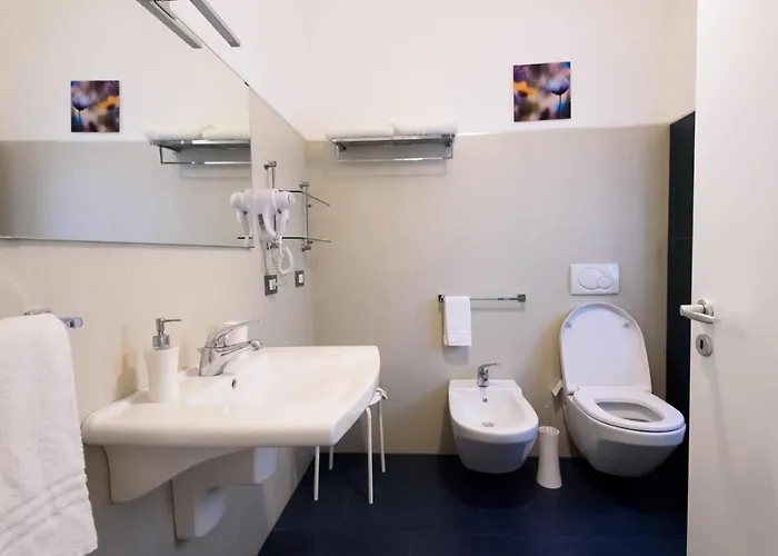 Un Al Belvedere לינה וארוחת בוקר 4*